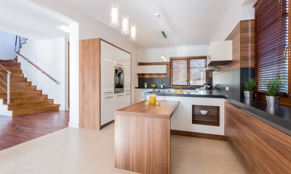 spacious-kitchen-PW5L8LN-1